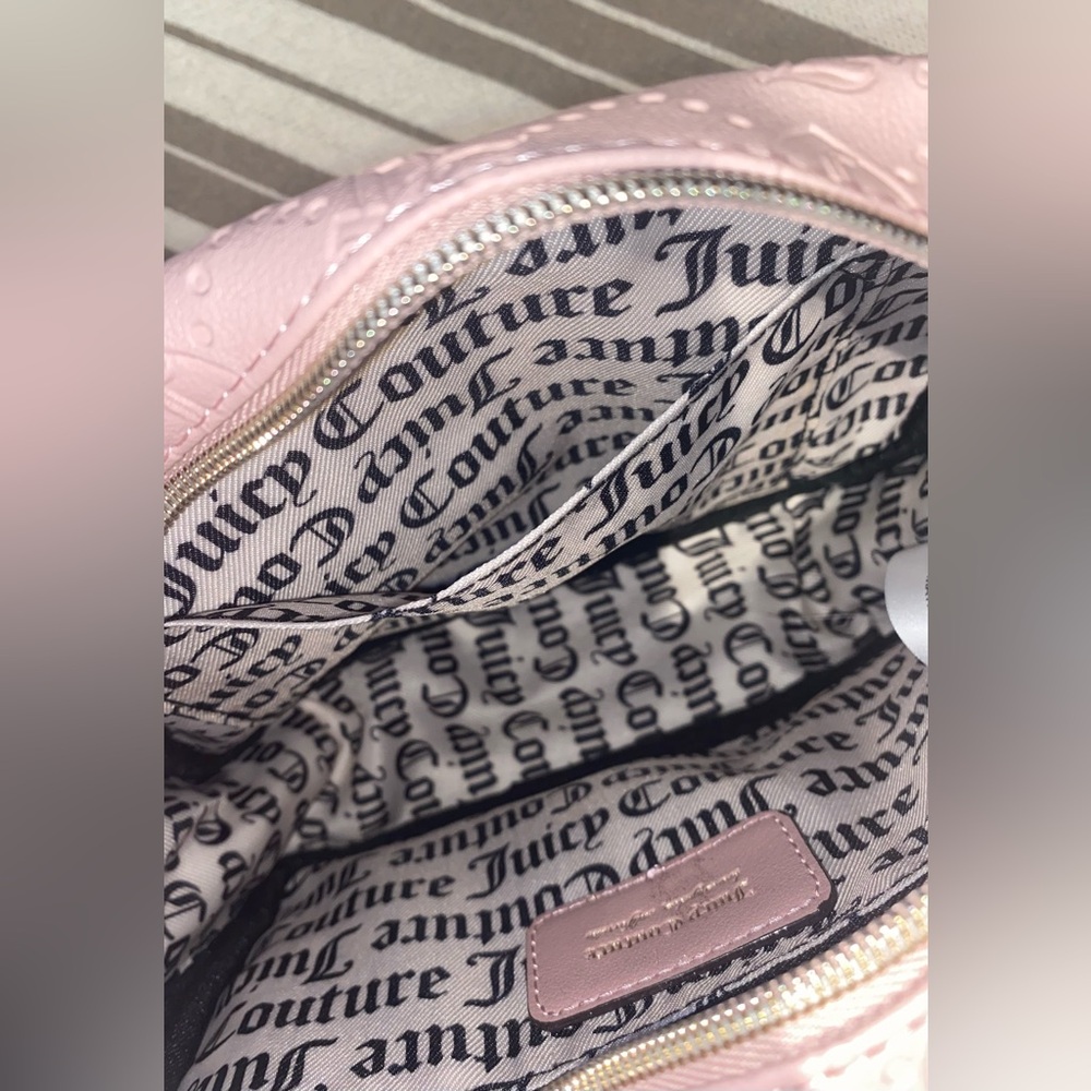 Juicy Couture Camera Crossbody Bag Dusty Blush - Picture 9 of 9